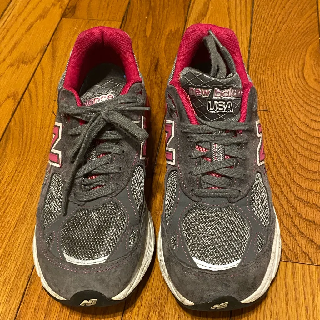 New‎ Balance 990v3 Breast Cancer Awareness Made in USA Gray Pink Size 6.5 - Image 2