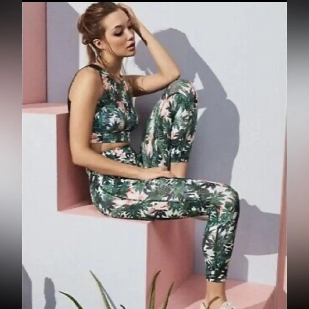 Sweaty Betty Yoga All Day Contour 7/8 Leggings Tropical Pineapple Parrot Size XS - Image 2