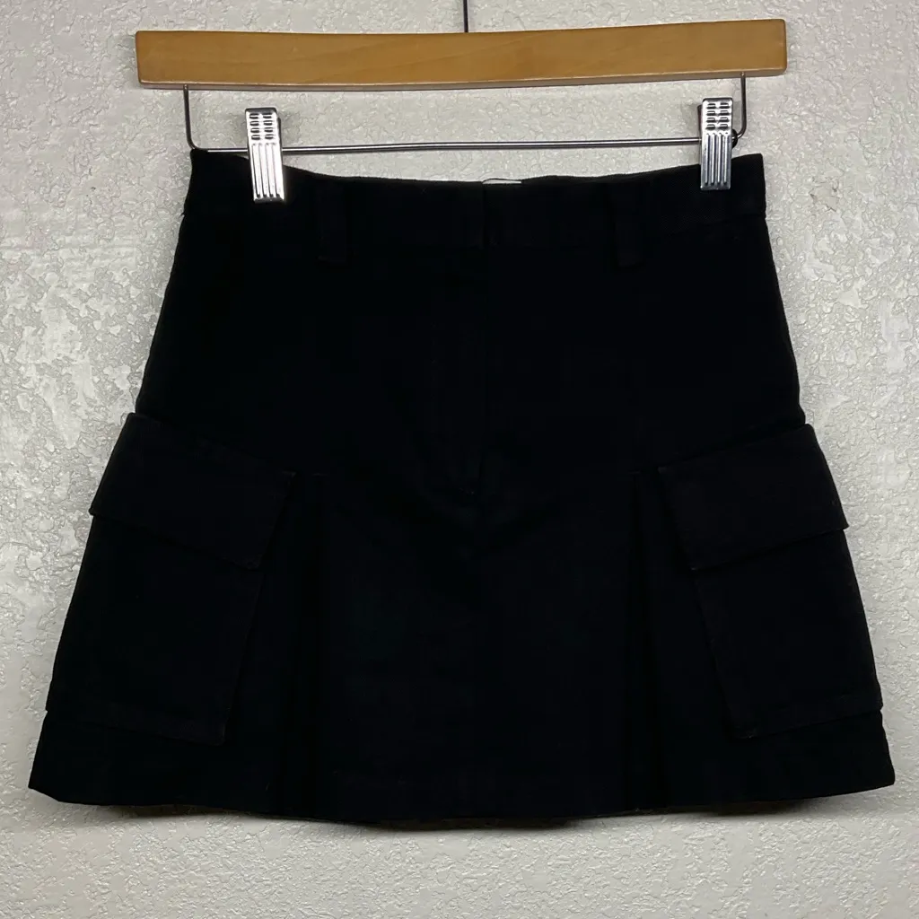 The Frankie Shop Audrey Pleated Cotton-Twill
Cargo Flap Pocket Mini Skirt XS - Image 2