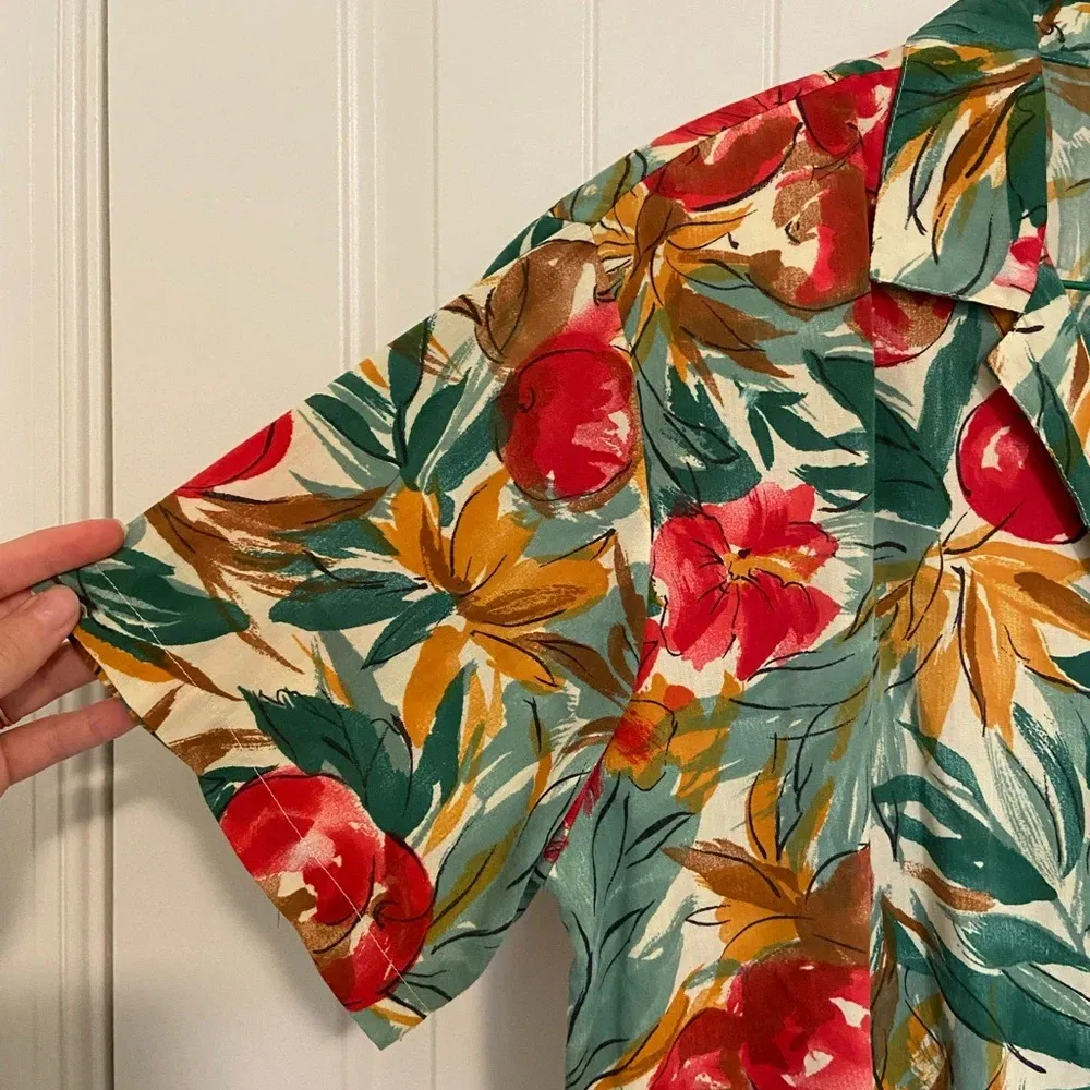 Vintage Cristin Stevens women’s‎ Apple patterned button down shirt — medium Green - Image 2