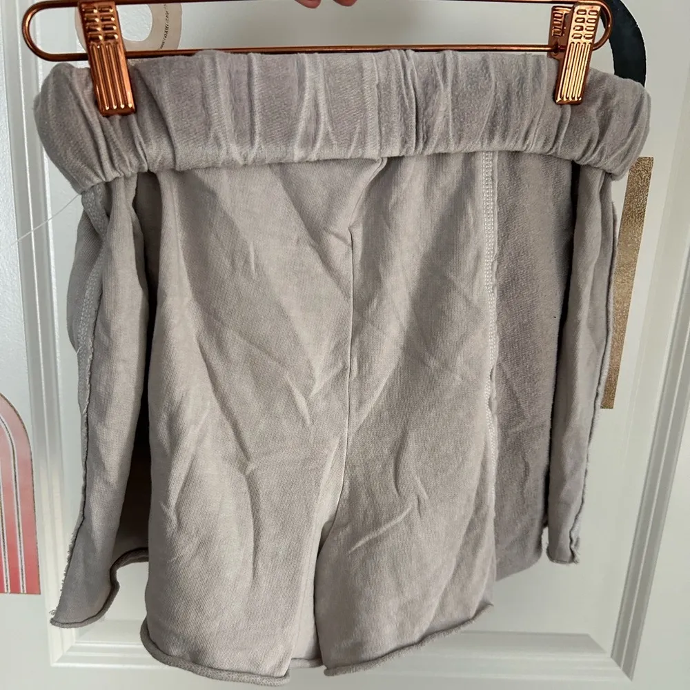 Urban outfitters Out From Under Ollie drawstring relaxed loungewear Sweatshort - Image 3