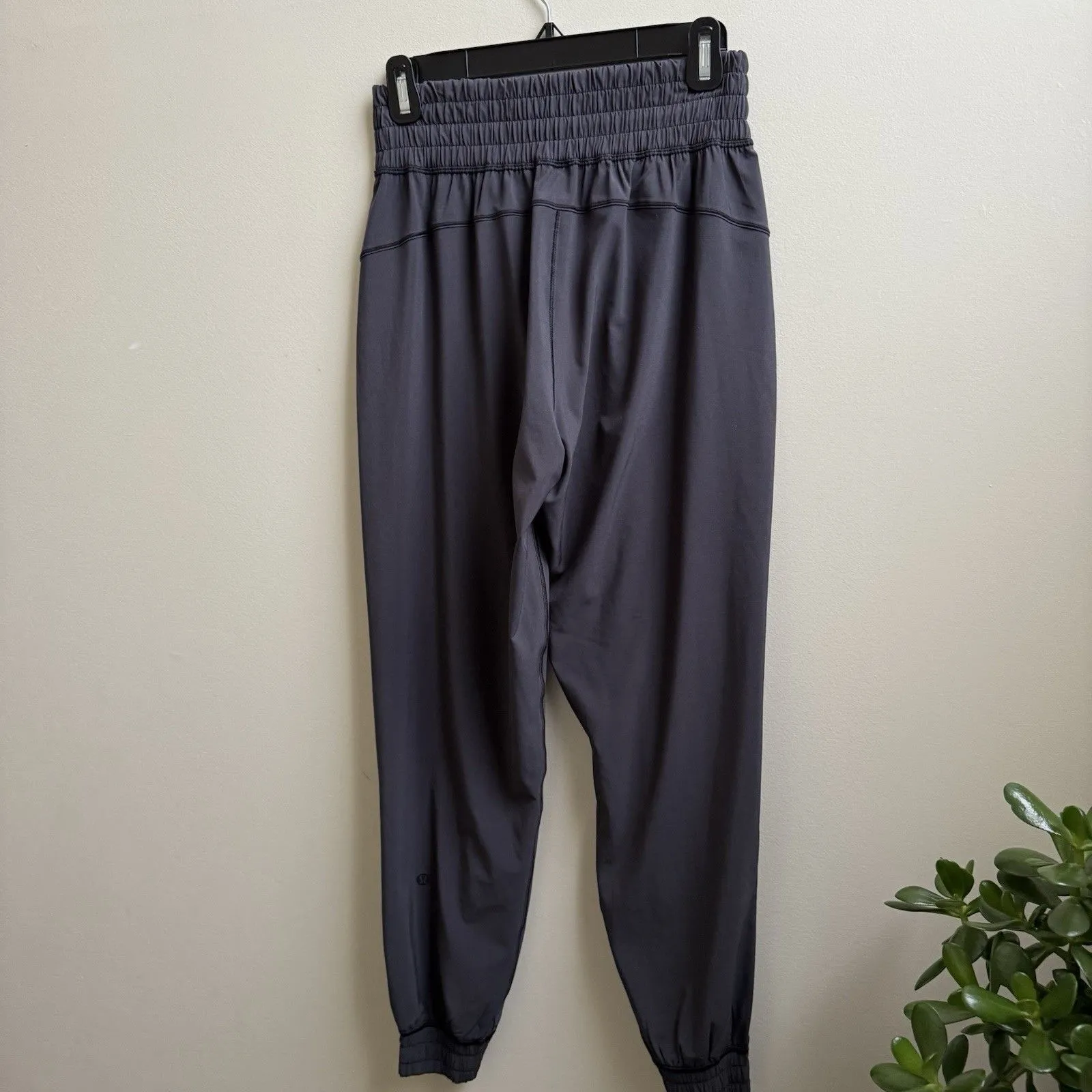 Lululemon women’s Sun Setter High Rise Jogger 28” Black Retired pants Size 4 - Image 3