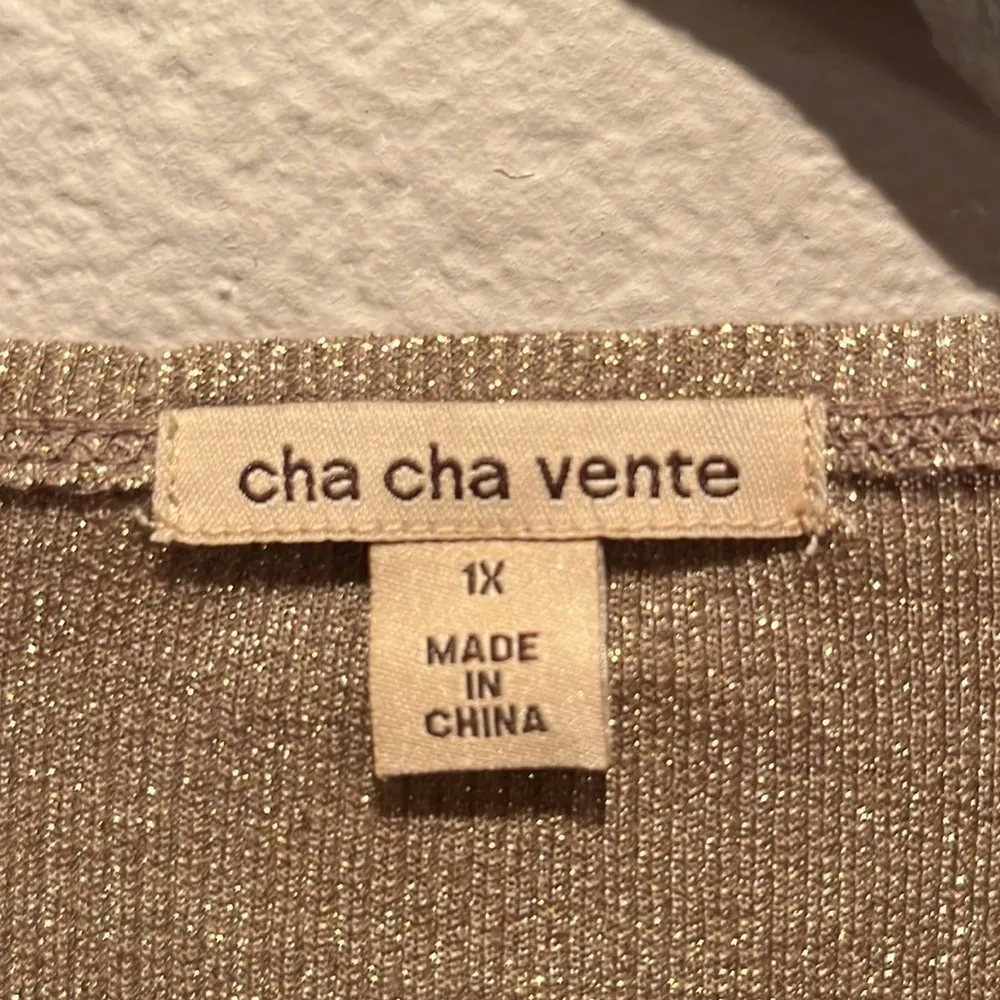 Cha Cha Vente Gold Sparkle V Neck Lightweight Sparkly Sweater Size 1X - Image 4