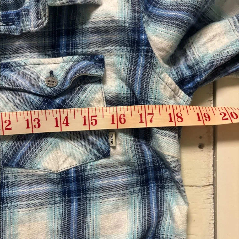 TNA Aritzia Women’s Blue Flannel Shirt Size Large Button Up Pockets Cotton - Image 3