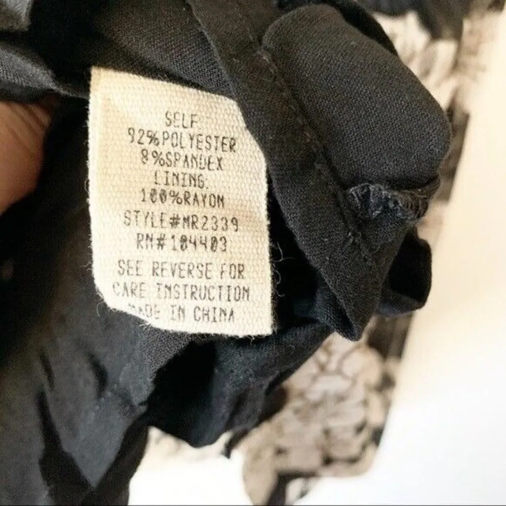 NEW Moon River Dress Size Small Women's Off Shoulder Floral Mini Black & White - Image 5