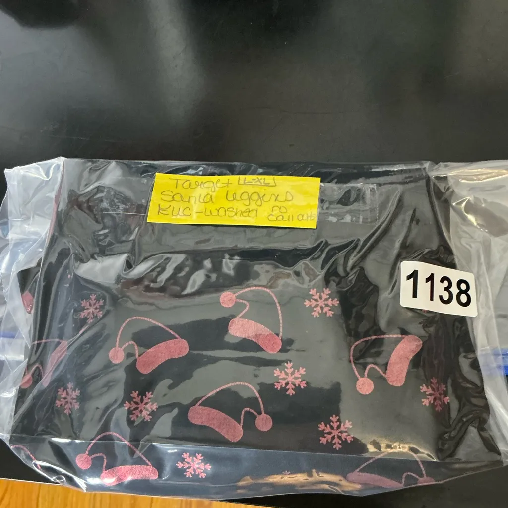 Target Black and Pink Leggings - Image 4