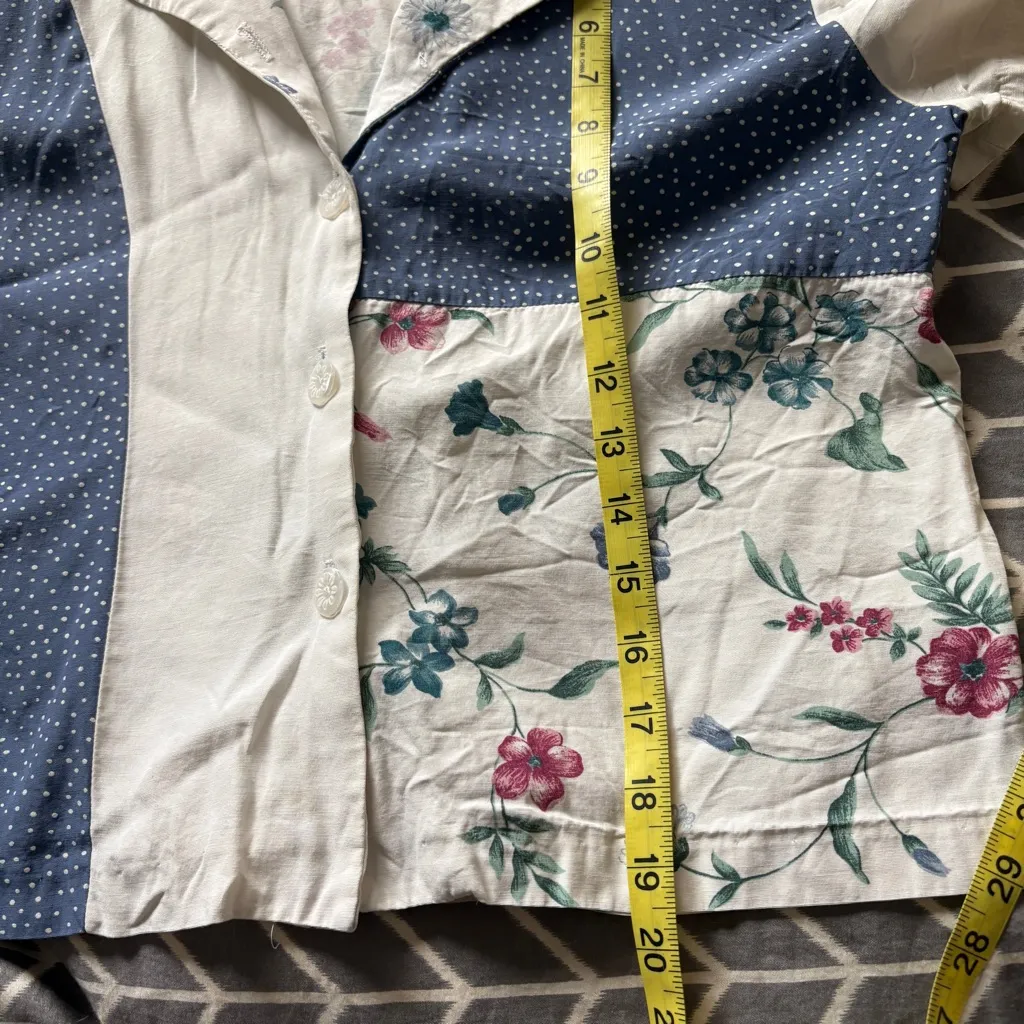 Kenar Vintage Floral Button-Down Cropped Blouse Size Medium - Image 11