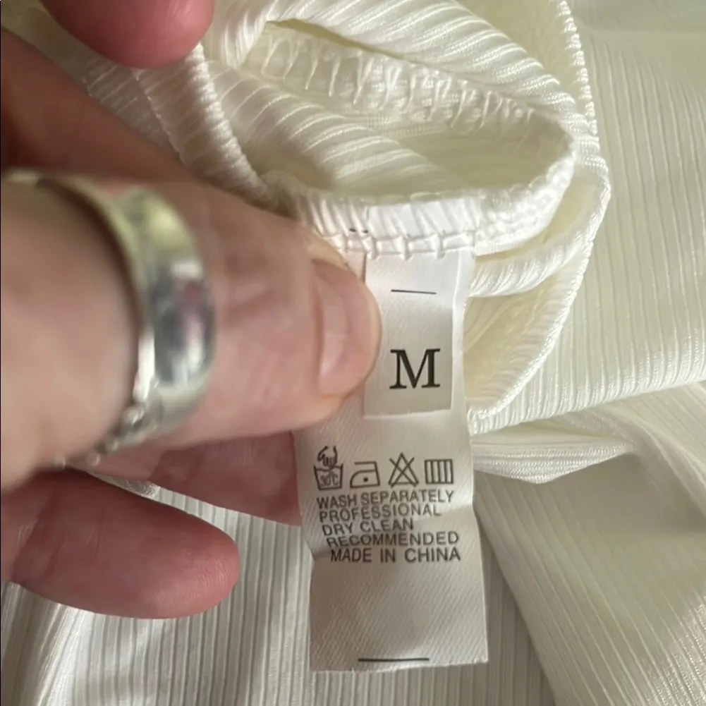 Amazon long Sleeve crop top - Image 4