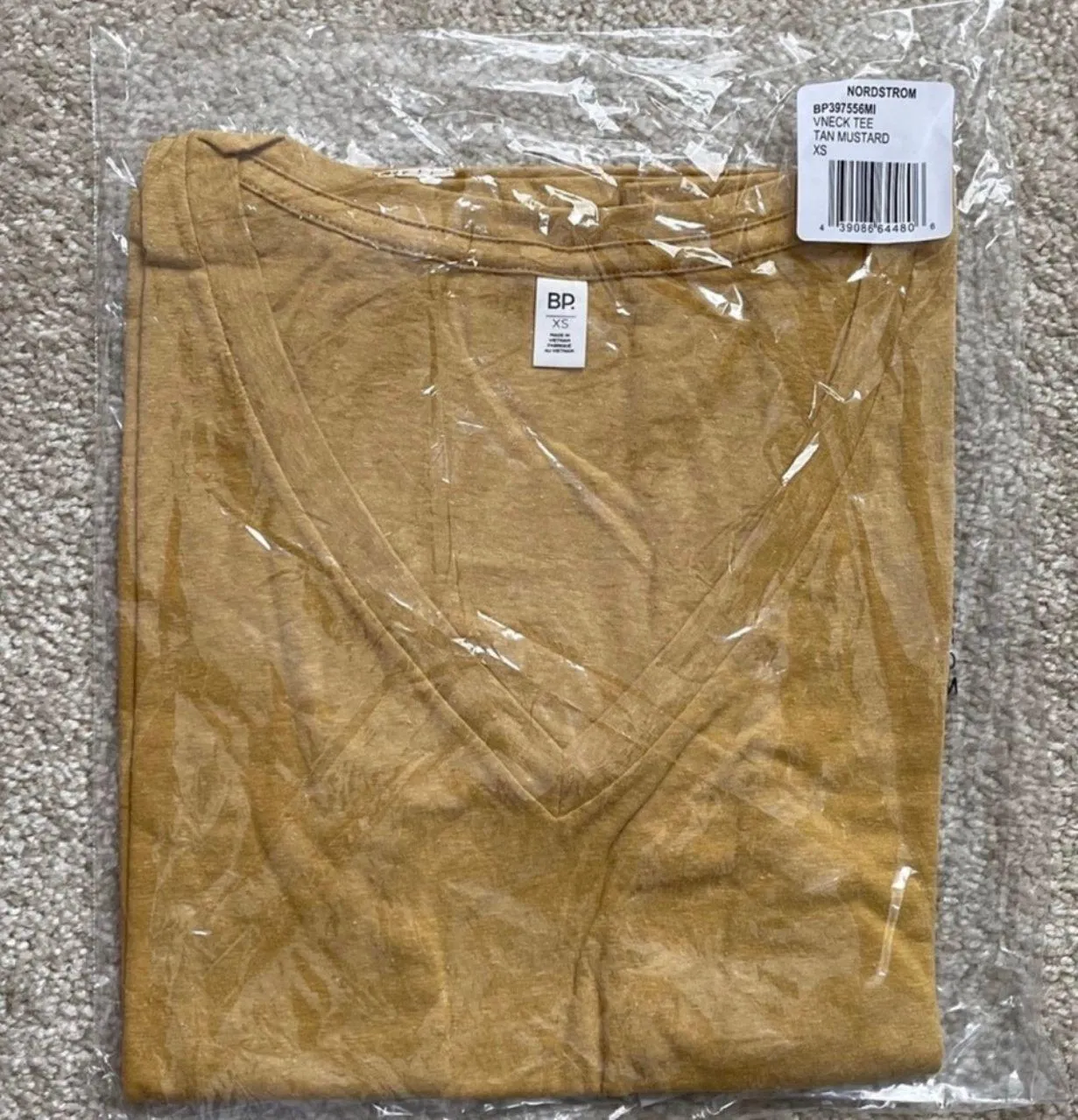 NWT  Tan Mustard V-Neck Short Sleeve Top - Image 3