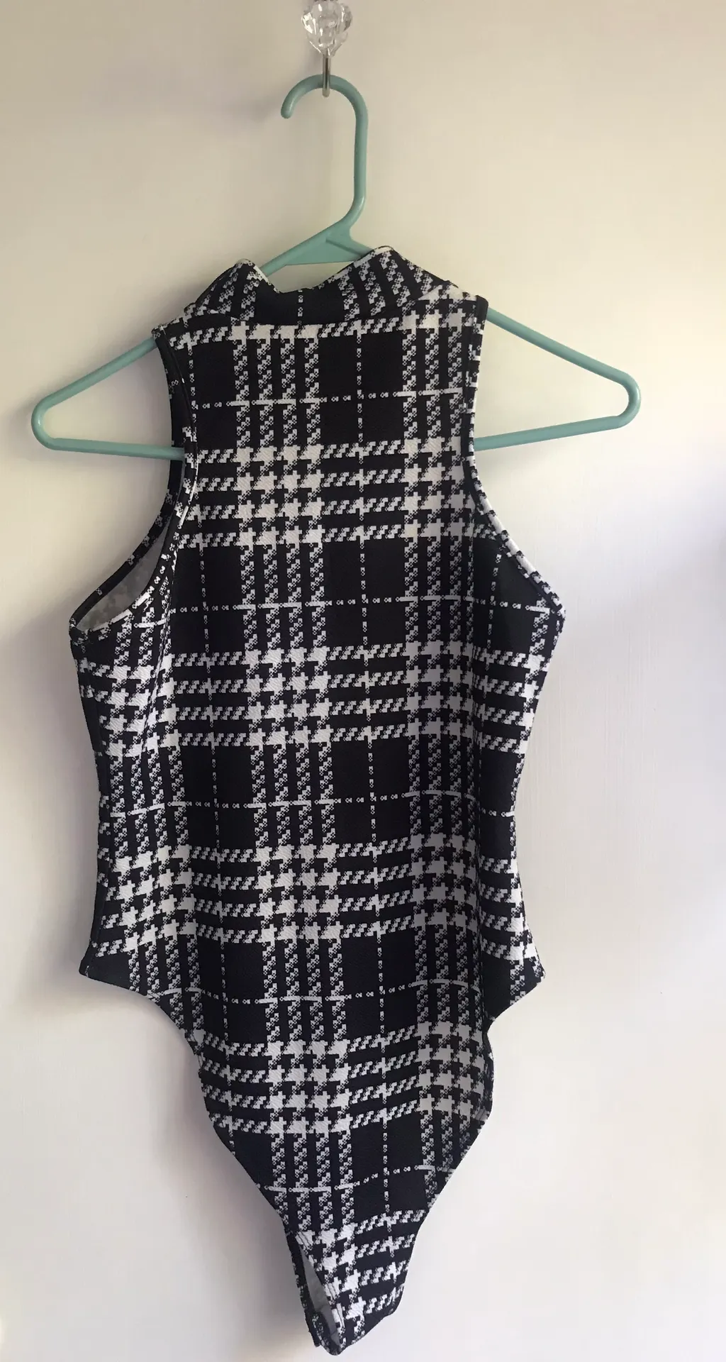 SheIn Mock Neck Houndstooth Bodysuit - Image 5