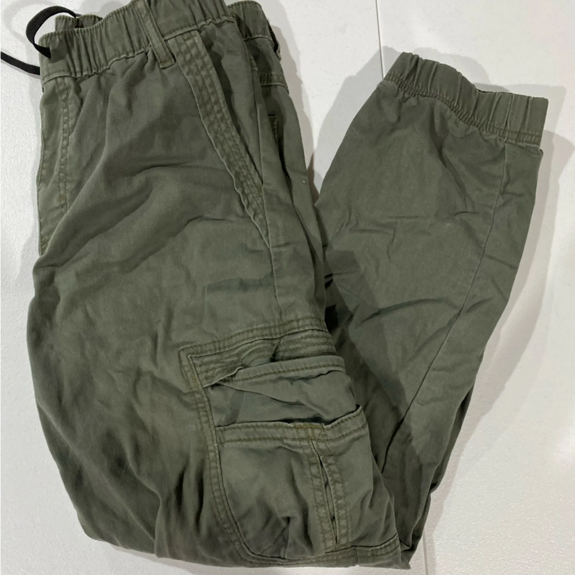 Wrangler cargo pants size 14 - Image 2