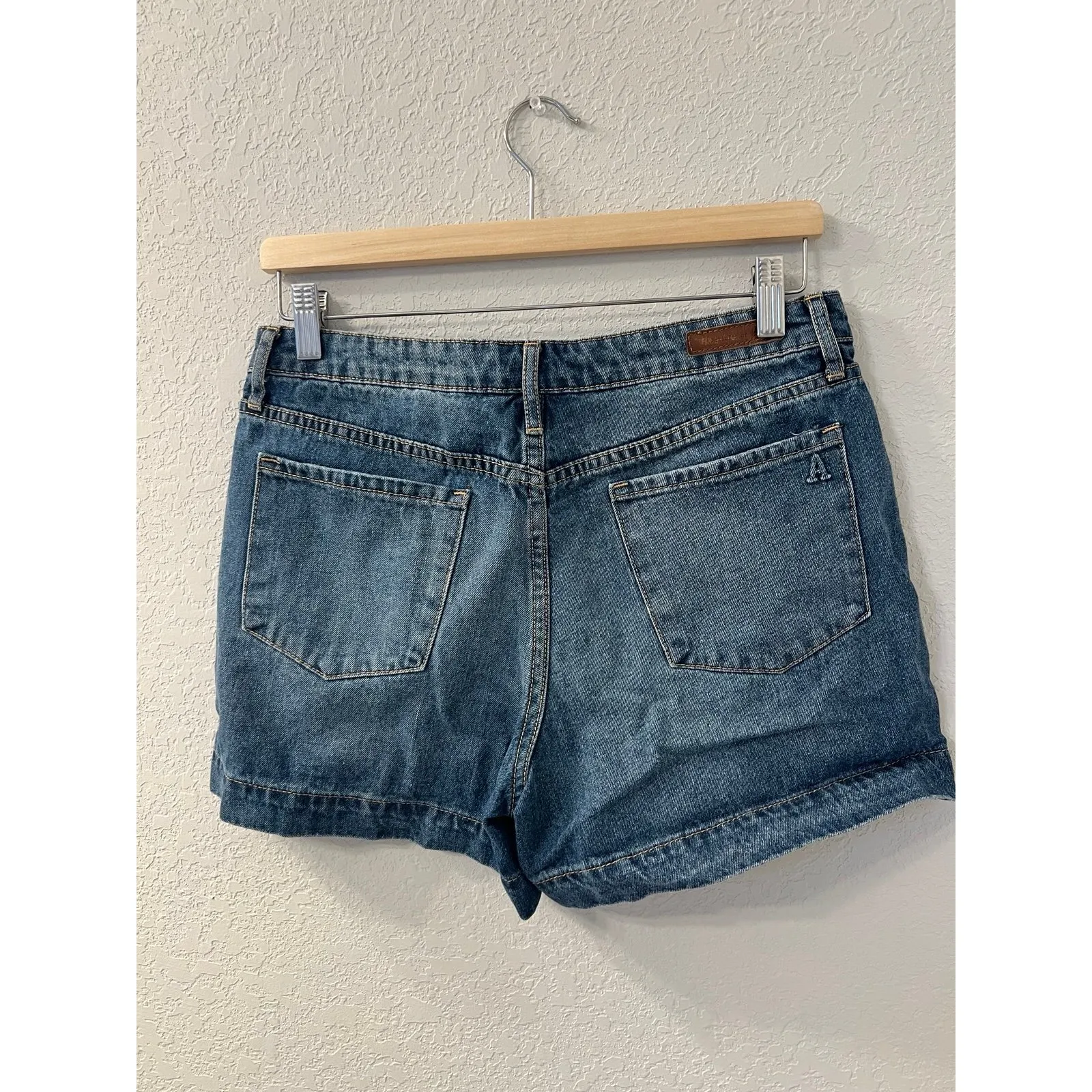 Articles of Society High Rise Ziggy Shorts size 28 - Image 2