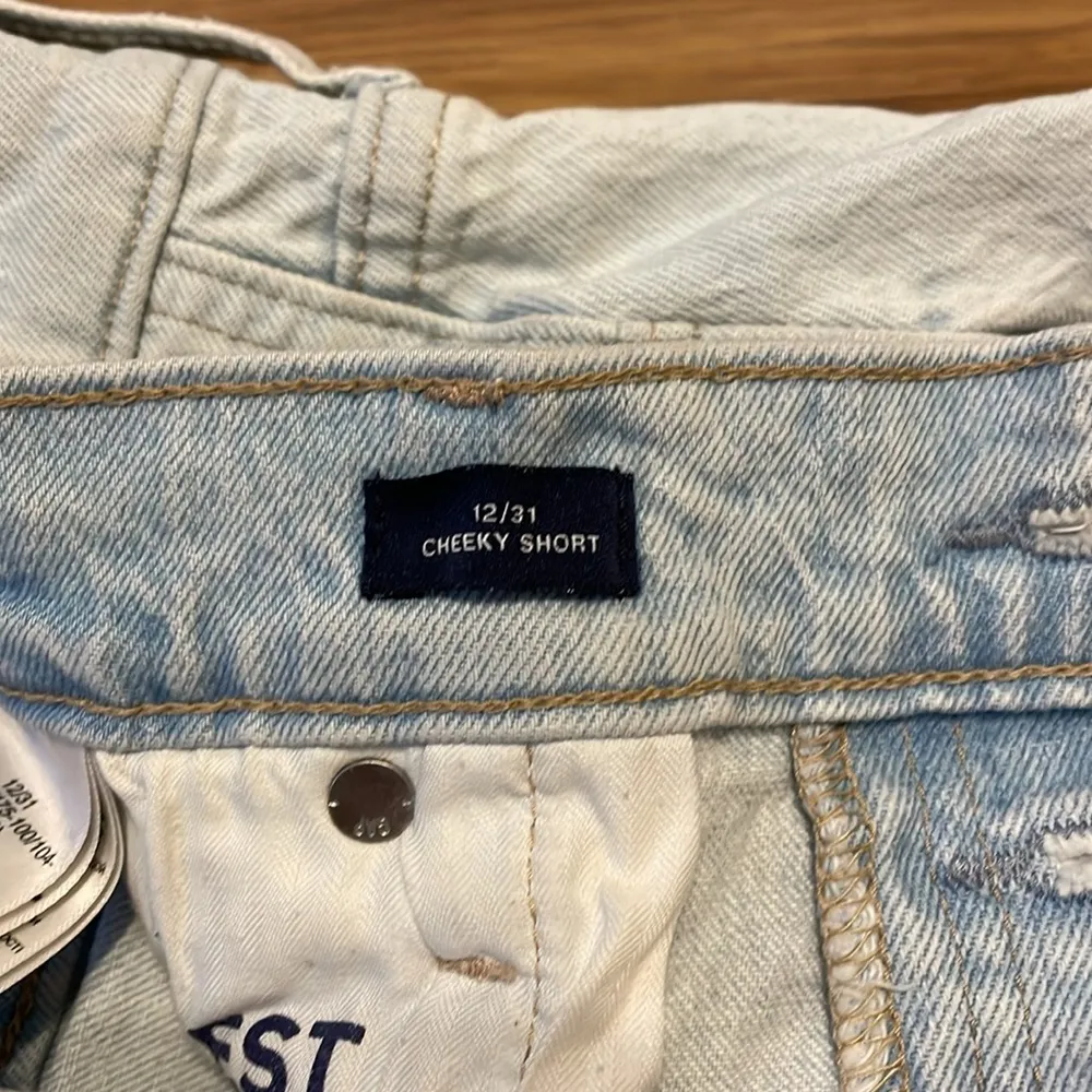 Light wash size 12 Gap jean shorts. - Image 4