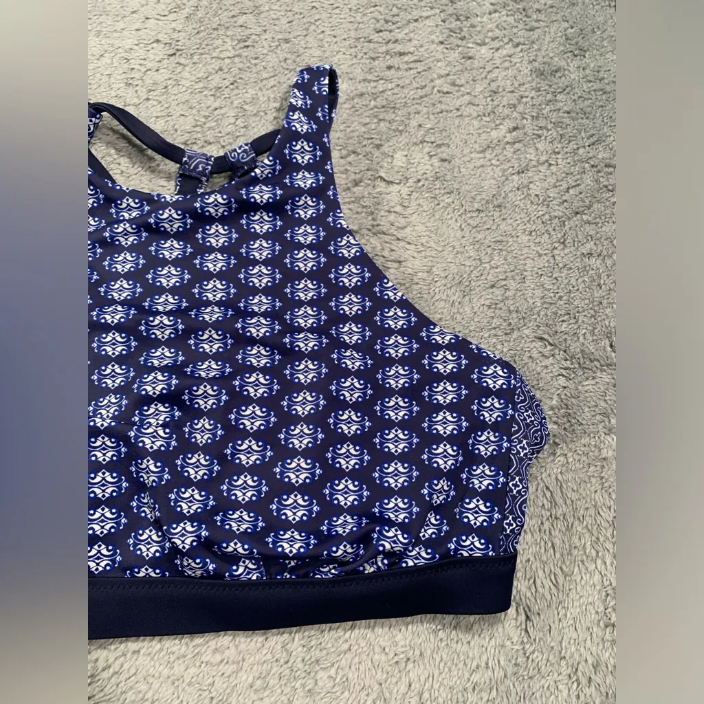 Athleta swimsuit top blue 34D/DD - Image 3