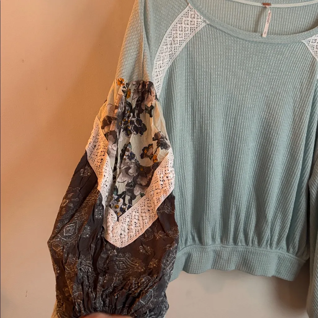 Free People blue and Navy Boho Top waffle knit - Image 10