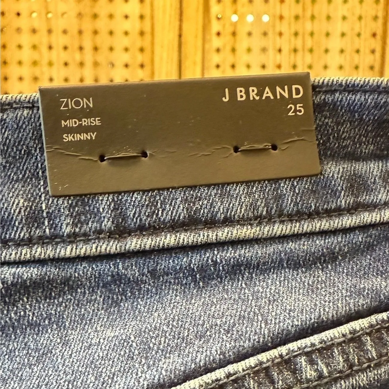 J Brand Zion Blue Denim Skinny Ankle Button Accent Jeans Womens size‎ 25 - Image 6