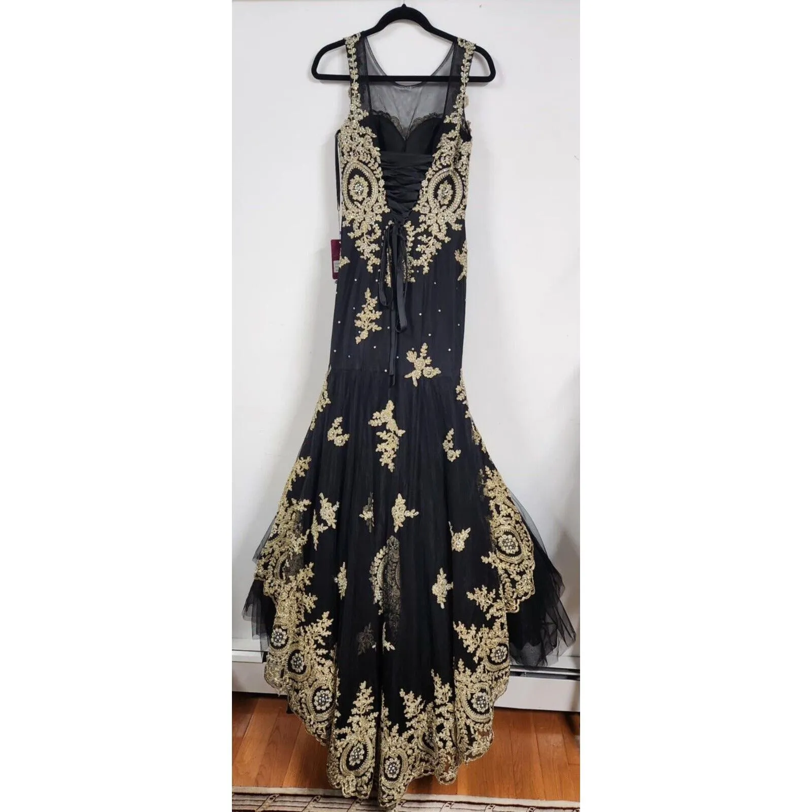 Abby Paris Tulle w/Embroidery Formal Gown Dress Black & Gold Size 4 - Image 6