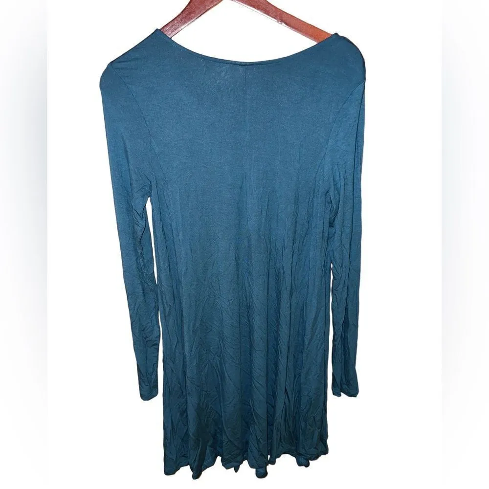 Old Navy dark green long sleeved t-shirt dress size medium - Image 4