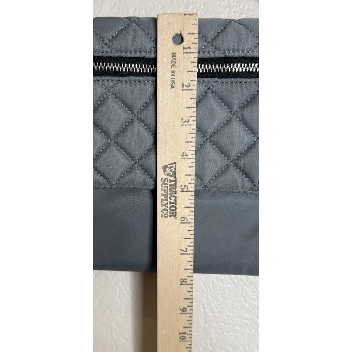 Steve Madden Jodie Crossbody Purse Bag Gray Quilted‎ Nylon Adjustable Strap Logo - Image 9