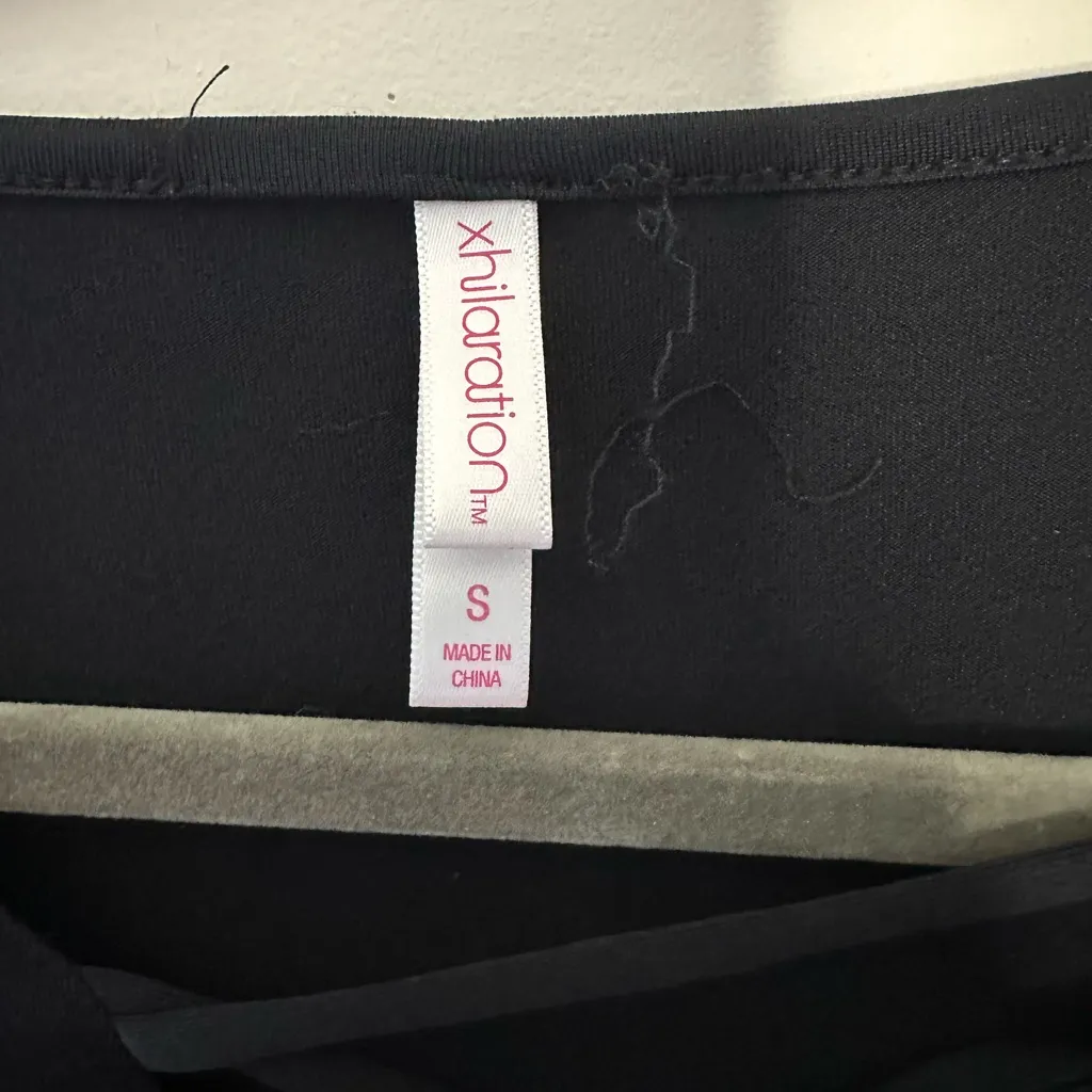 Xhilaration Criss Cross Long Sleeve Skater Mini Dress in Black Size Small - Image 3