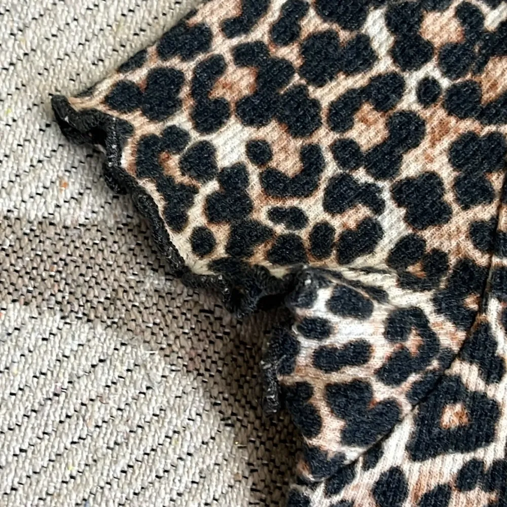 American Eagle Outfitters cheetah print lettuce trim ribbed short sleeve top - Image 10