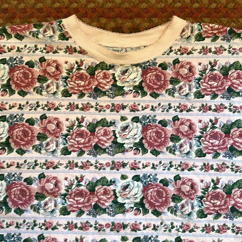VTG CITYSPORT ROSE FLORAL PRINT ALL OVER BOXY FIT TEE Pink Size M - Image 3