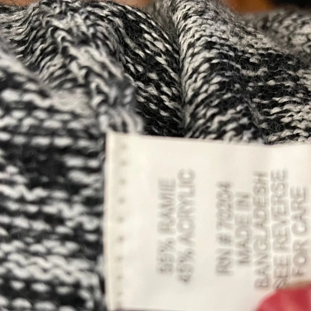 Suspicious Lines Cardigan‎ Sweater Black Size undefined - Image 3