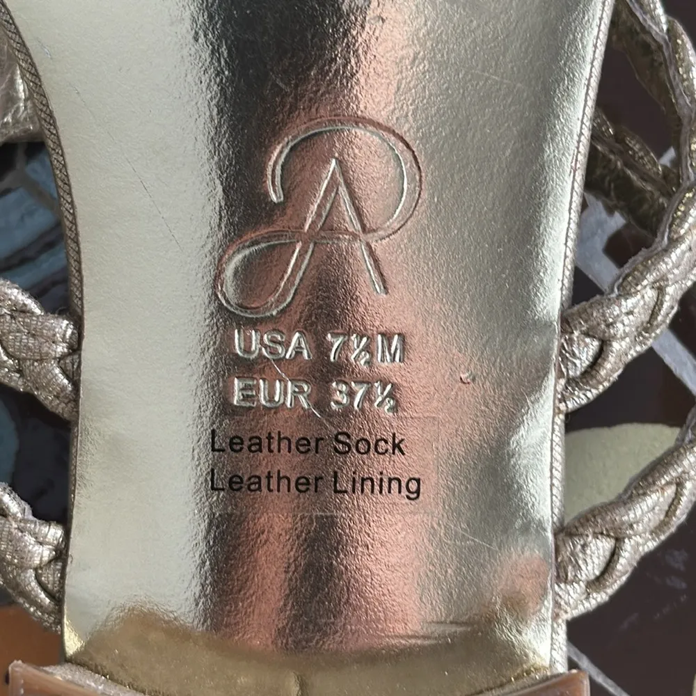 ADRIANNA PAPELL GOLD BEADED SANDALS Sz: 7.5/EU 37.5 - Image 3