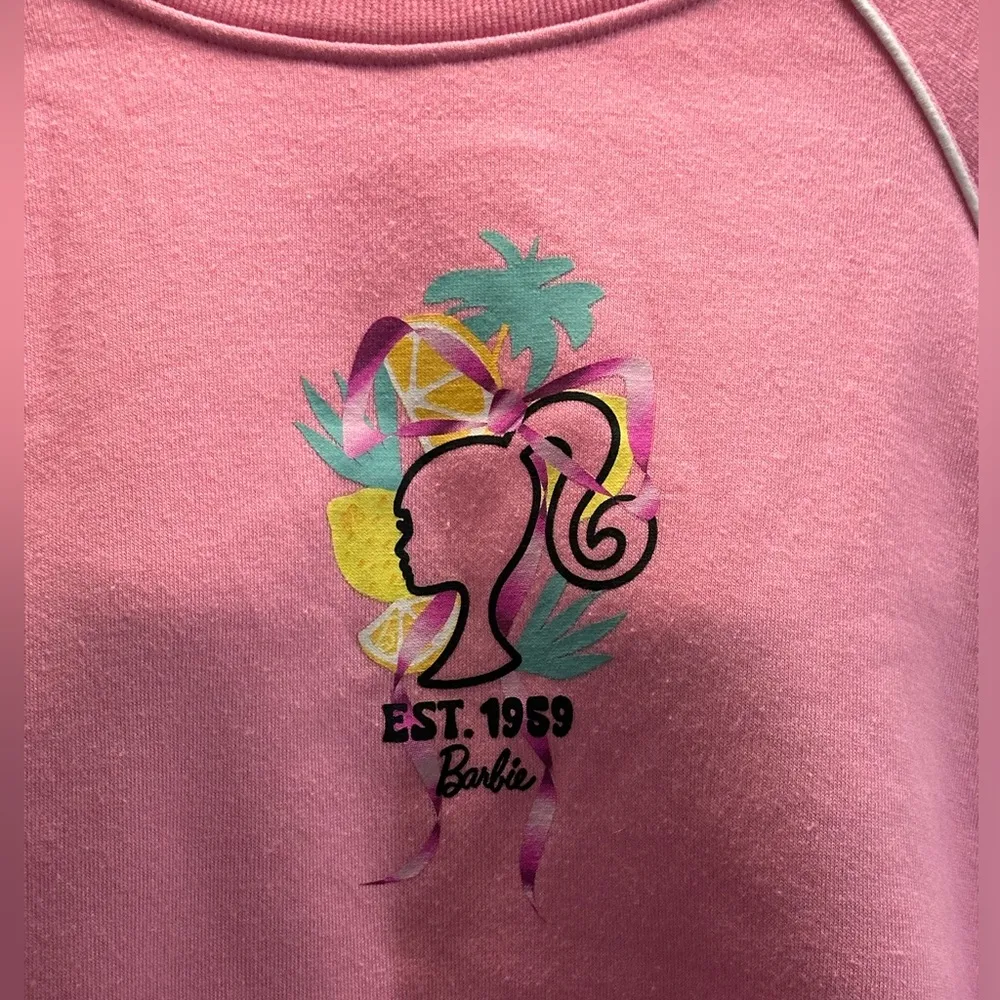 Barbie pink graphics sweatshirt Size Large - Image 3