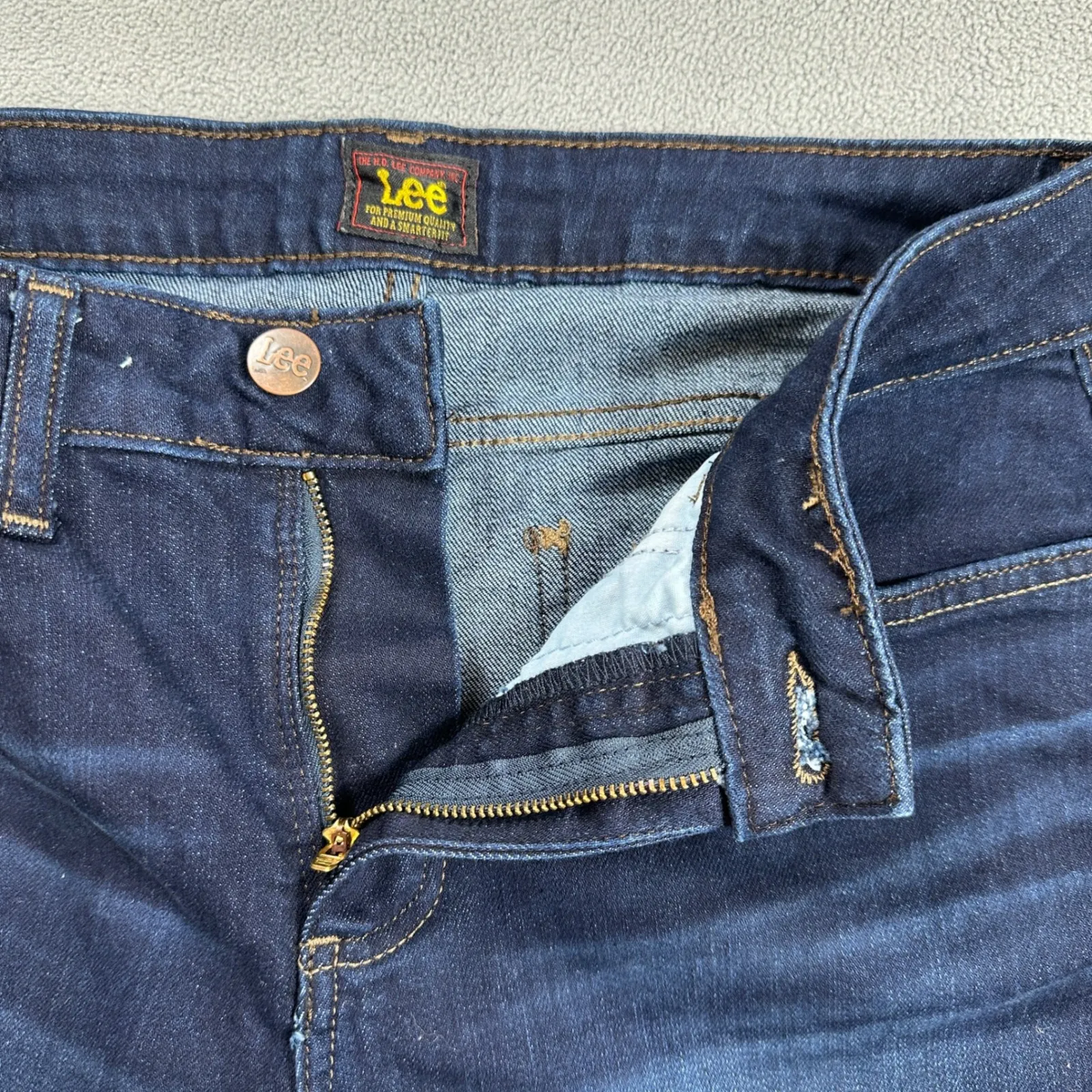 Lee Womens Jeans 10P Dark Wash Bootcut Stretch Petite Faded Mid Rise Denim NWOT - Image 6