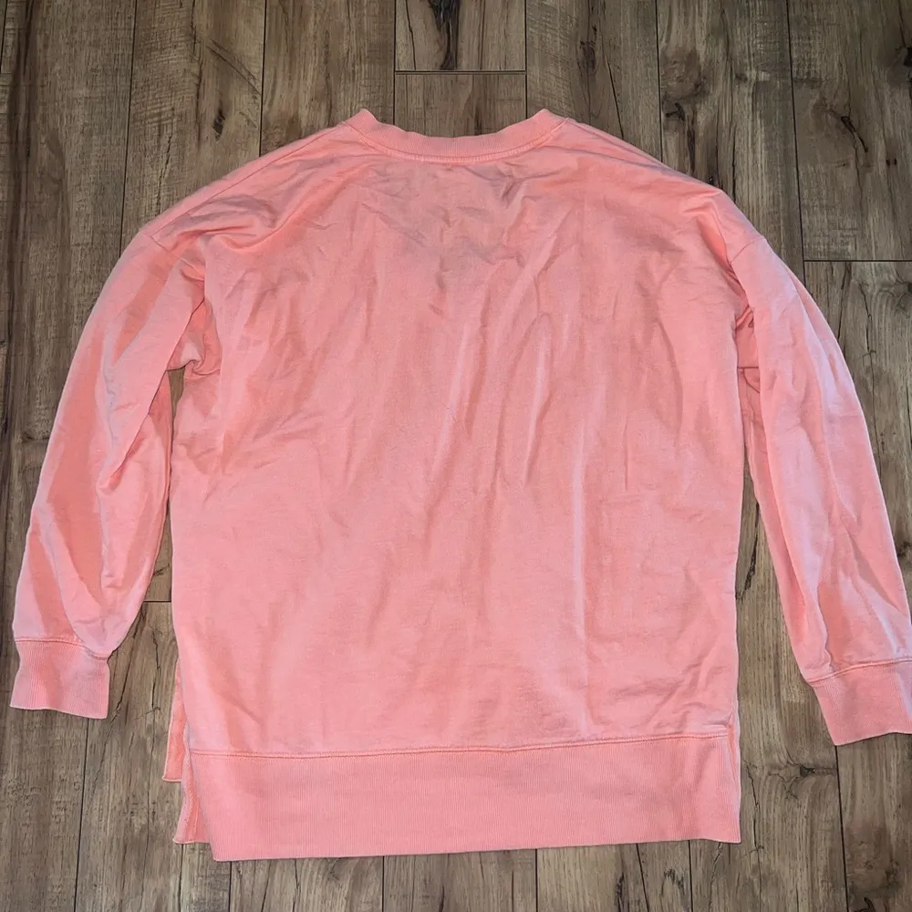 peach v-neck top - Image 4
