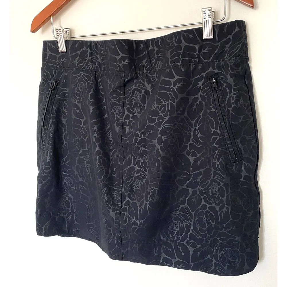 Orvis Womens Embossed Pull On Travel Skort Golf Black Rose Embossed Print Sz M - Image 3
