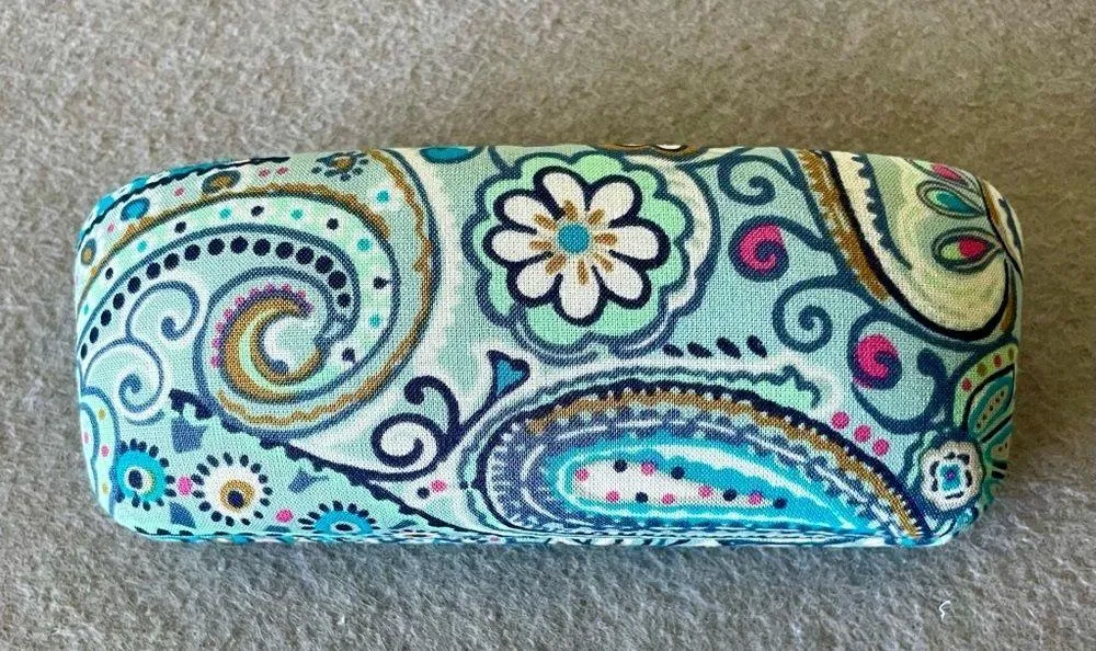 Vera Bradley Sunglasses with Clamshell Case – Frames Only - Size 53-14-140 - Image 6