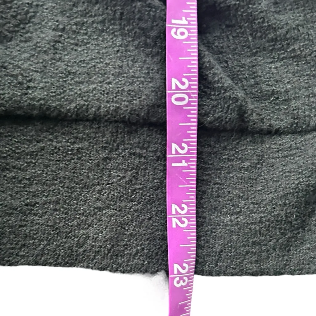 J. Crew Black V-Neck Sweater Size Small NWT - Image 3