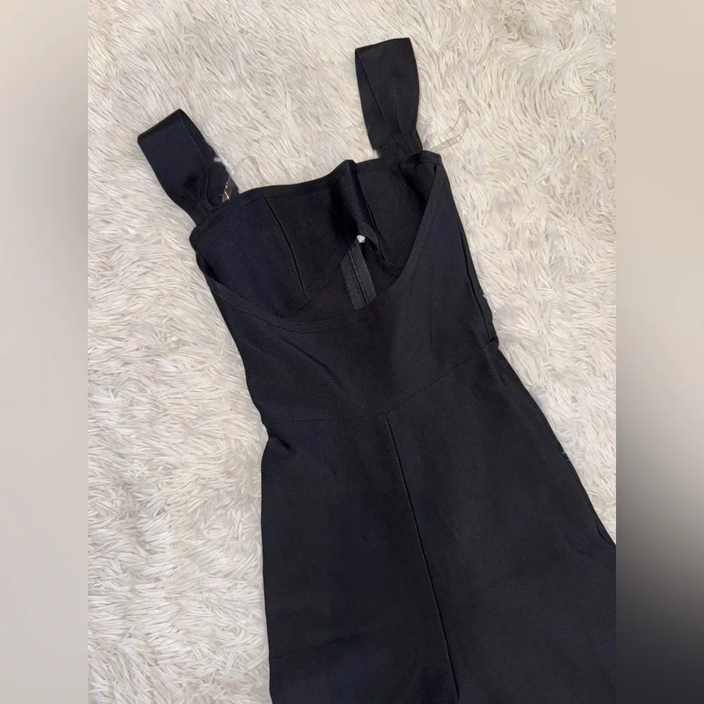 NWOT House of CB Yasmeen Black Bandage Cutout Jumpsuit sz XS - Image 10