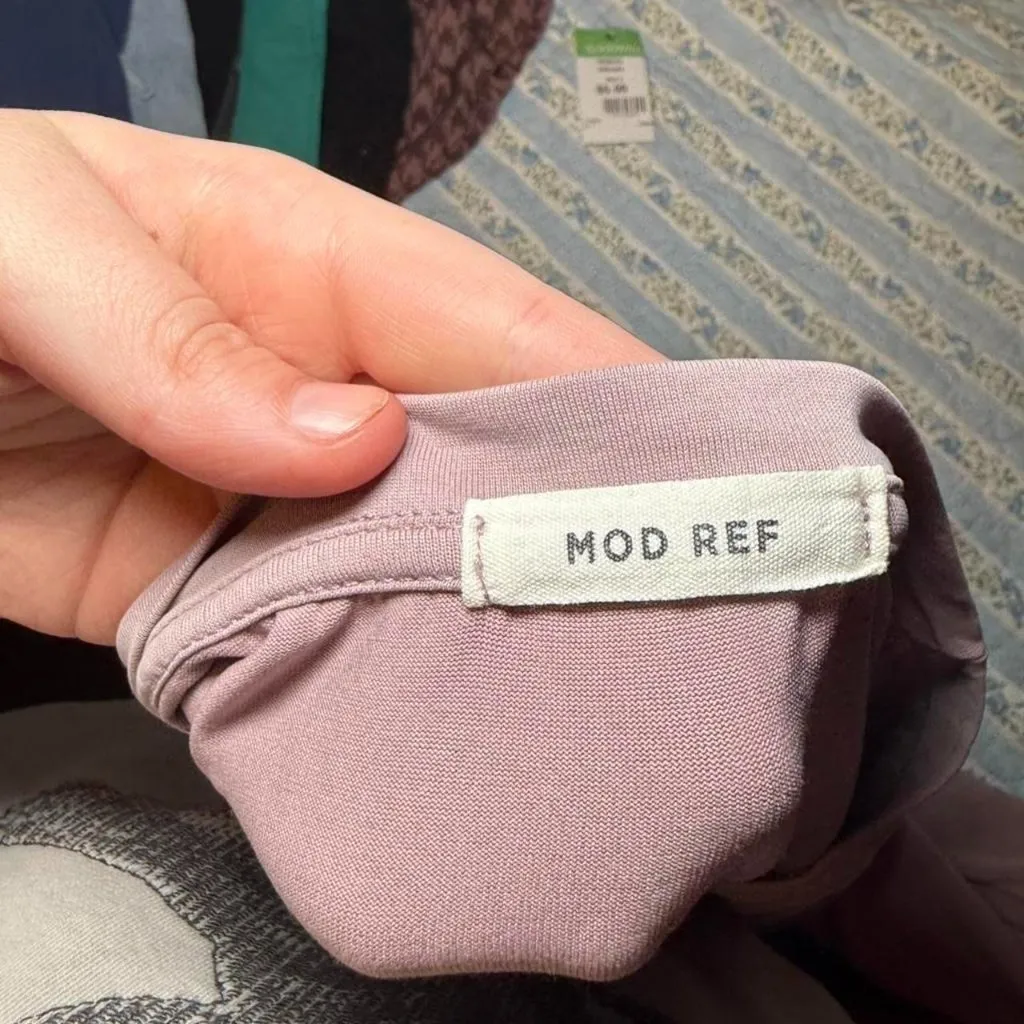 Mod Ref Womens  Size L tee - Image 2