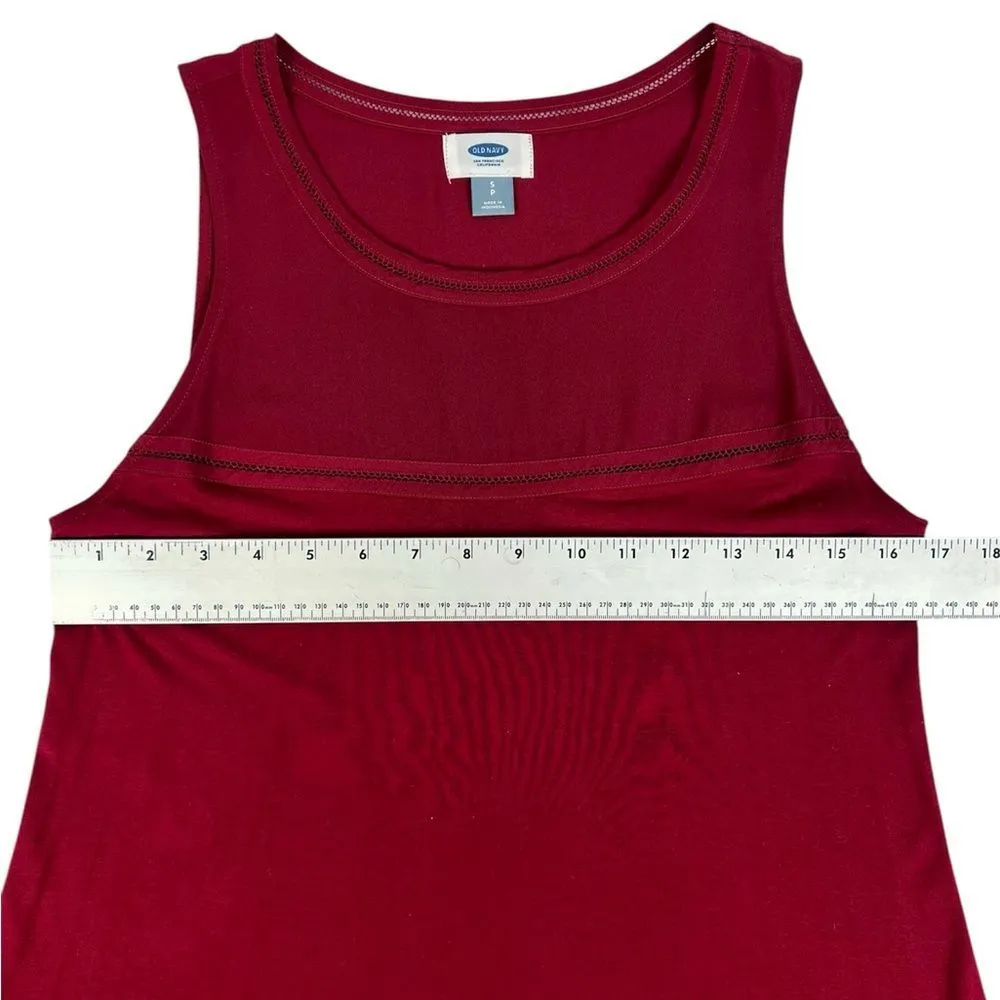 Old Navy Maroon Red Sleeveless Blouse Size Small - Image 4