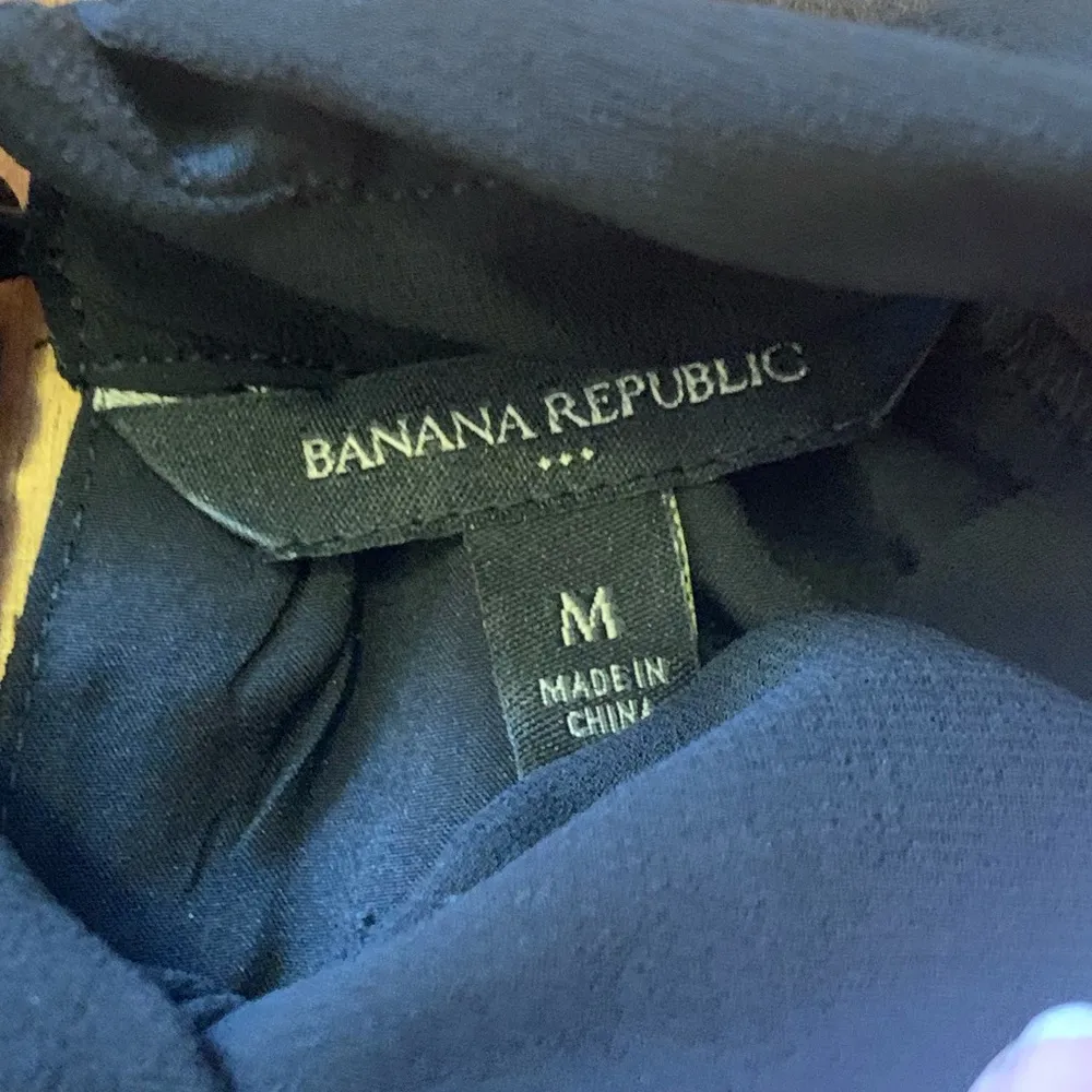 Banana Republic Top Medium Black Sheer Ballon Sleeve Button turtleneck Classy - Image 3