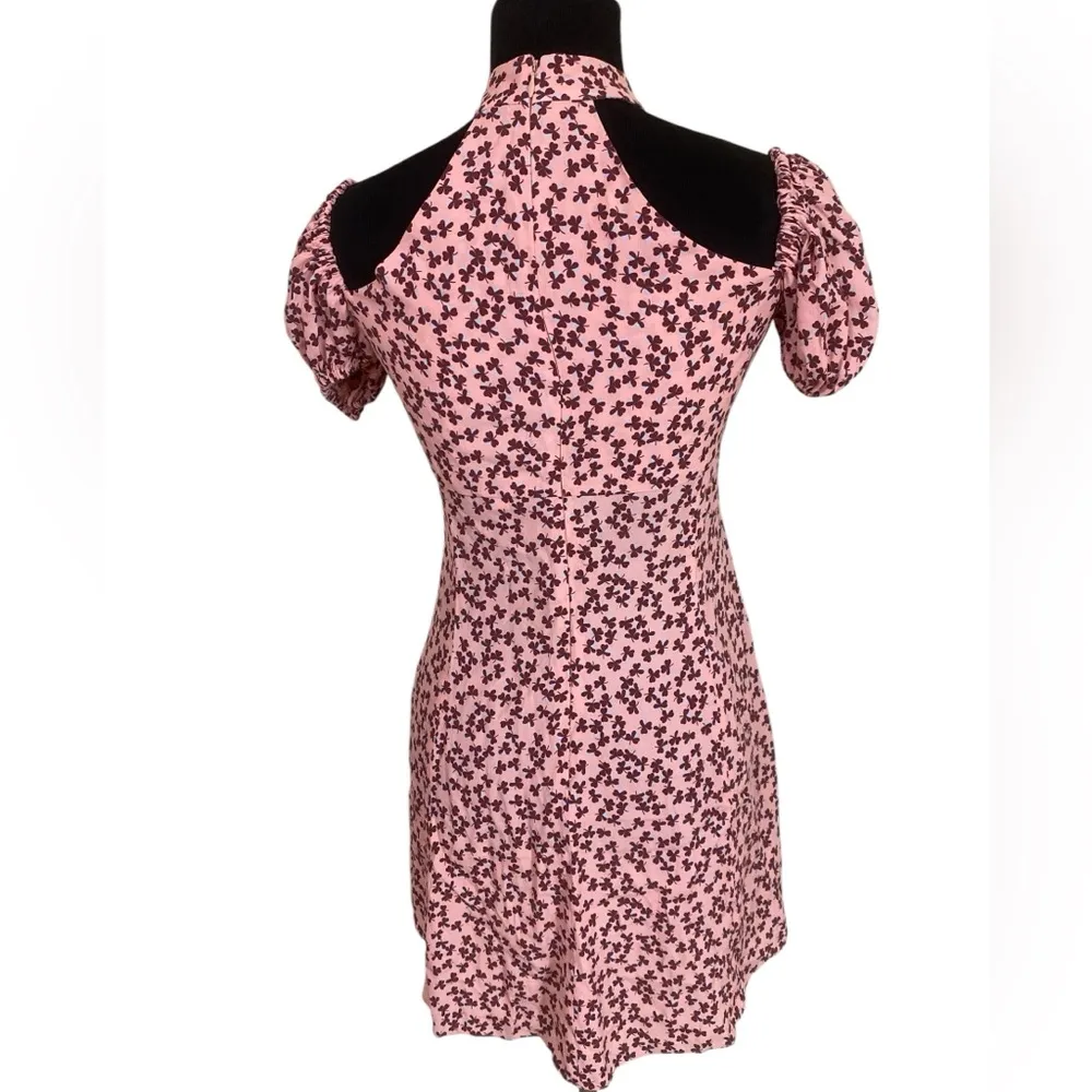 Pink Clover Floral Off-Shoulder Puff Sleeve Mini Dress - Image 4