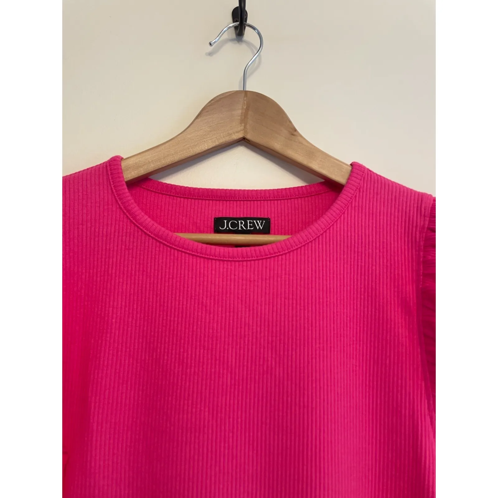 J. Crew Top Women XL Ruffle Sleeve Hot Pink Ribbed Stretch Flutter‎ Blouse - Image 3