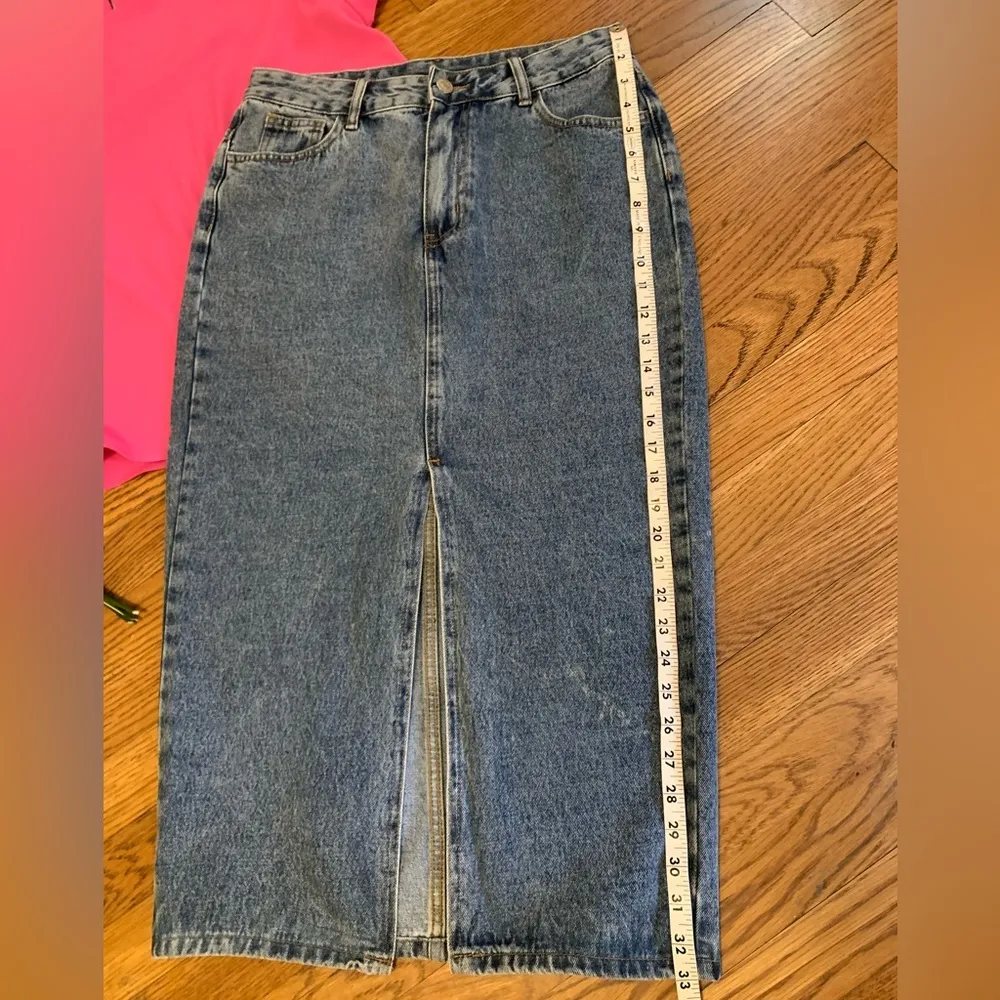 Acid wash Slit front denim midis skirt size M - Image 9