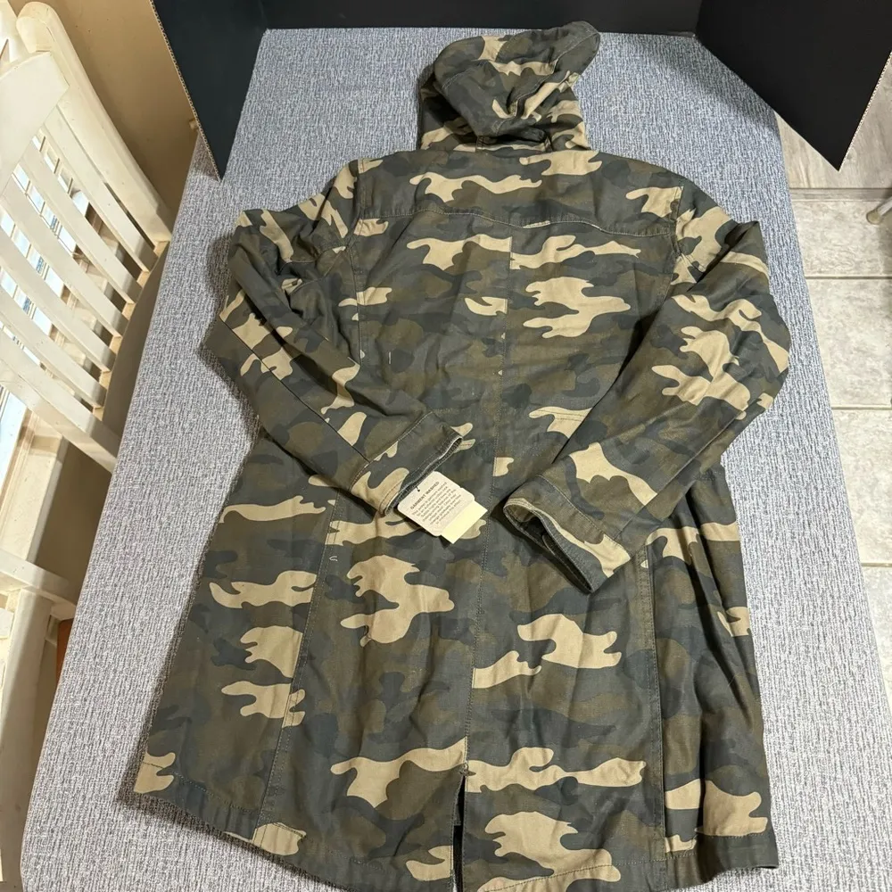 Levi’s Women’s Hooded Fishtail Parka - Image 4