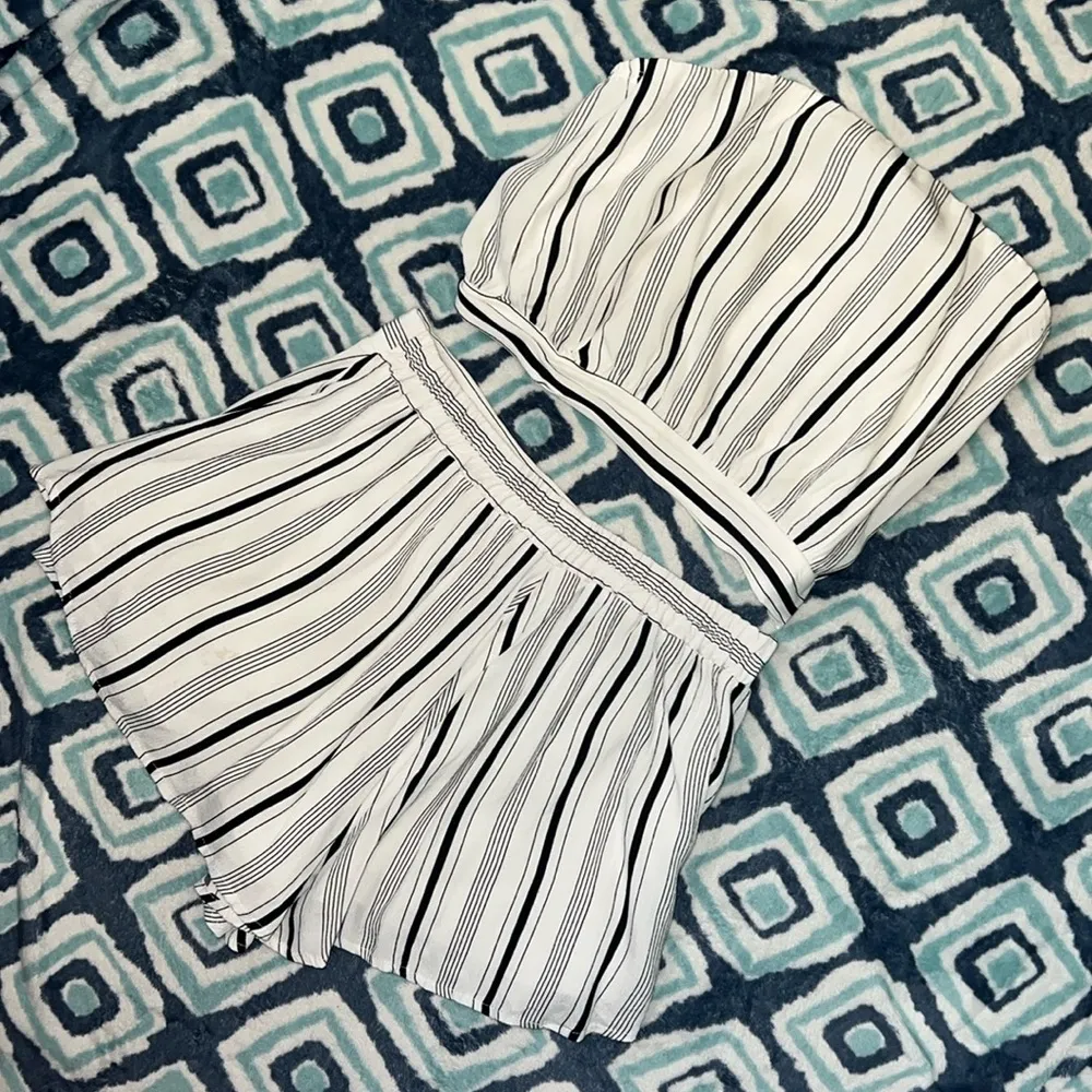 Lulus Exclusive the Showcase White Stripe Strapless Top with Shorts - Image 3