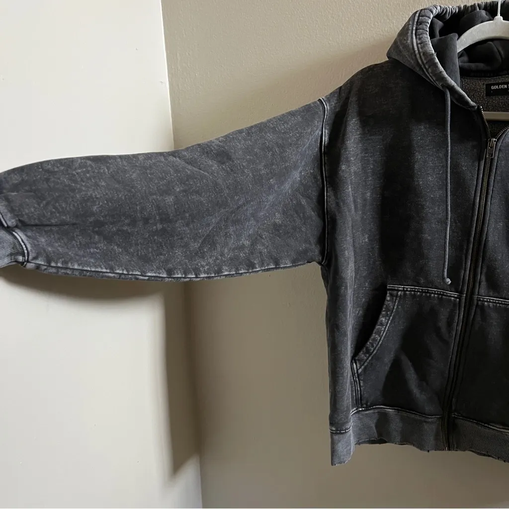 Aritzia Golden‎ TNA Loungewear Casual Charcoal Acid Wash Zip-Up Hoodie Size 2 - Image 2