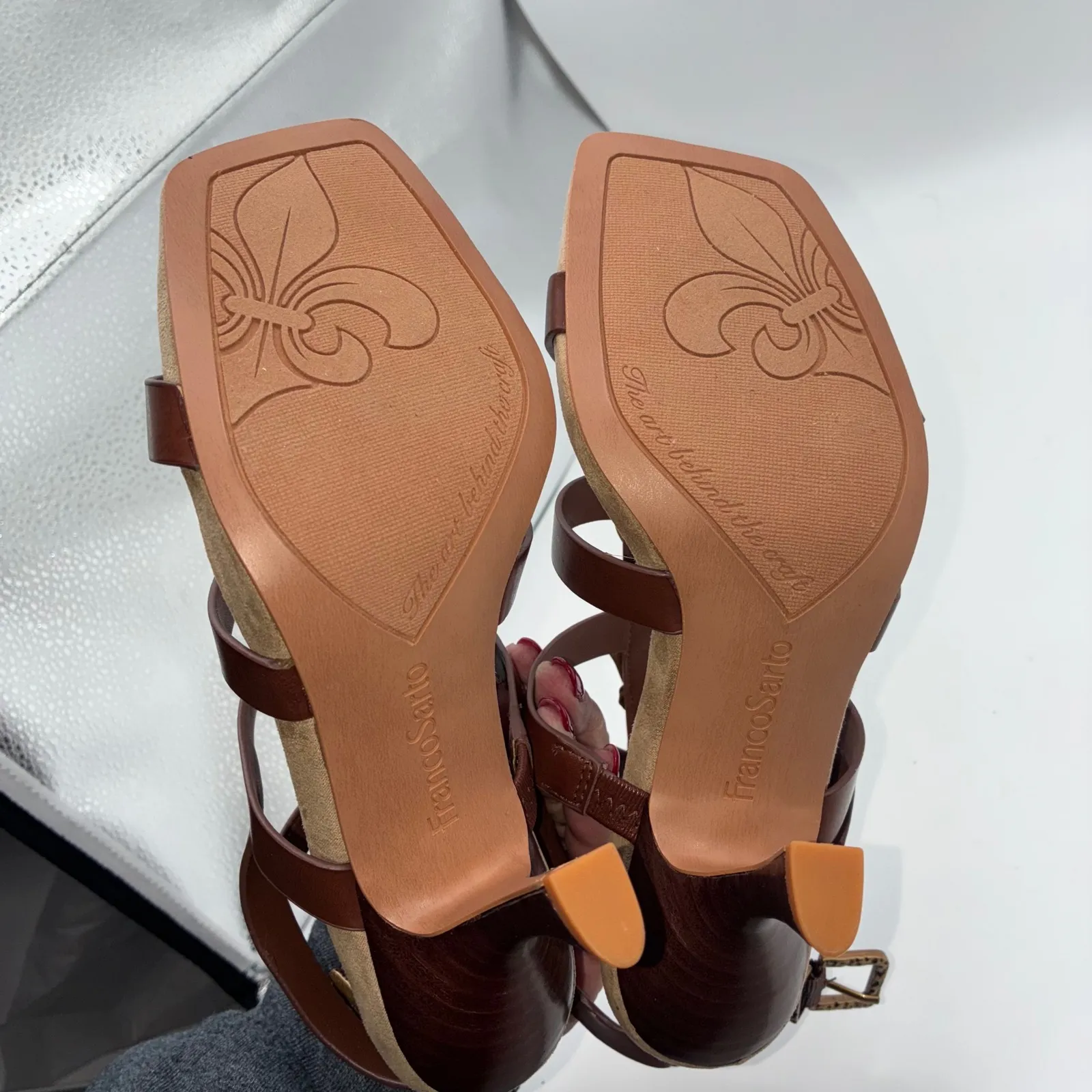 Franco Sarto L-Rine Womens 6.5 Brown Leather Gladiator Heels Gold Leaf Party - Image 3