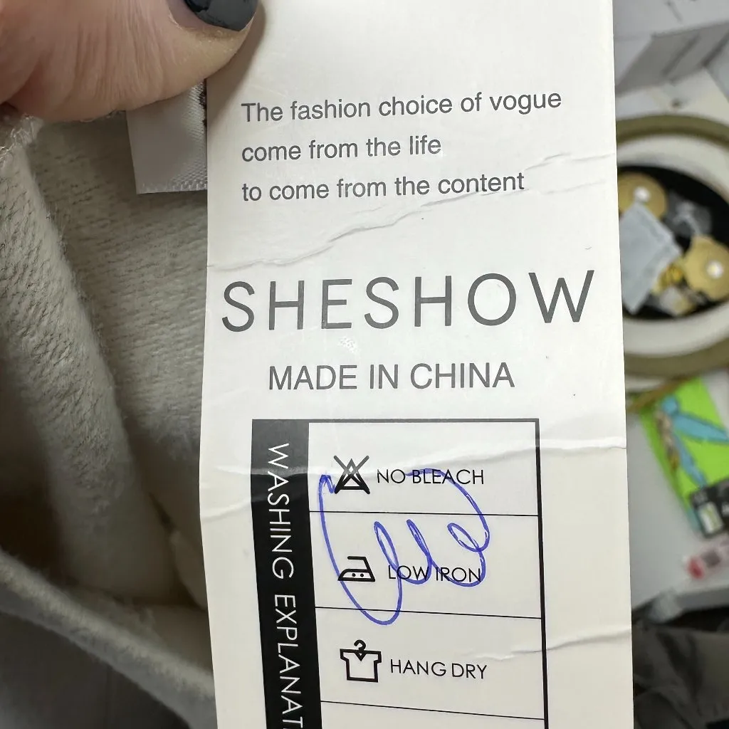 NWT SHESHOW Womens COOL AUNT Sweatshirt Size Small Soft Creamy Grey Crewneck - Image 5