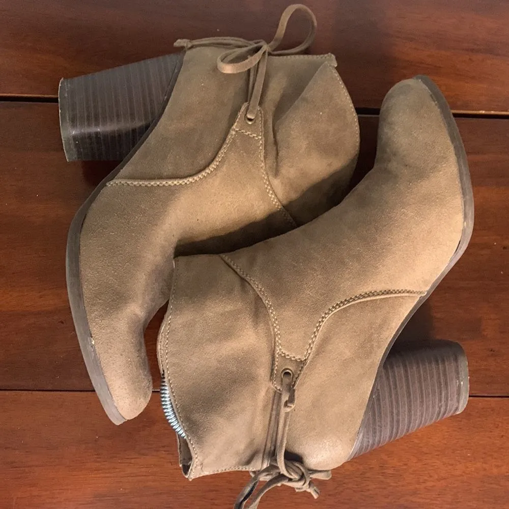 Shoe dazzle Lolis brown ankle booties size 8‎ Brown - Image 6