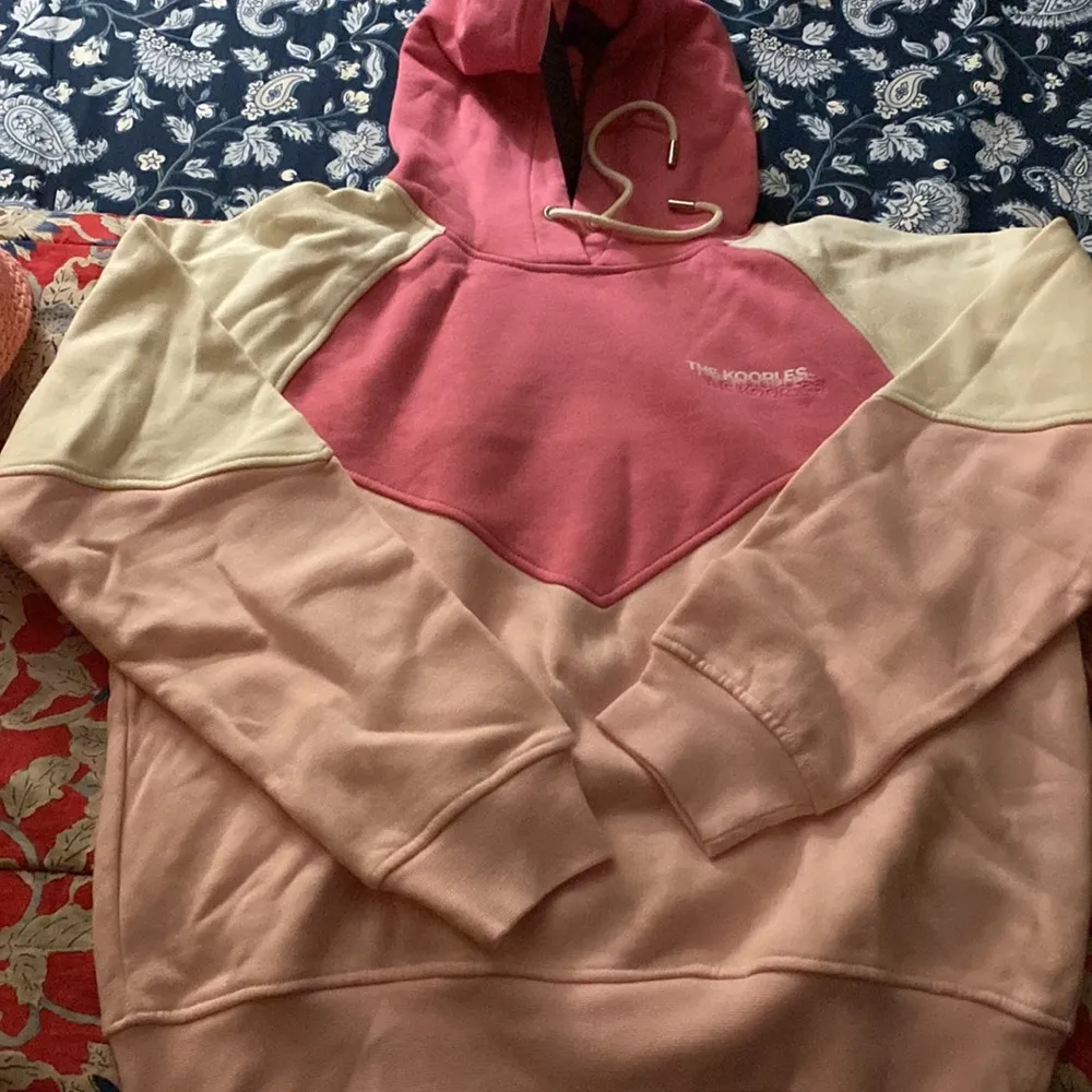 The Kooples Colorblock Pink and Ecru Sweatshirt Hoodie NWT 2 M - Image 5