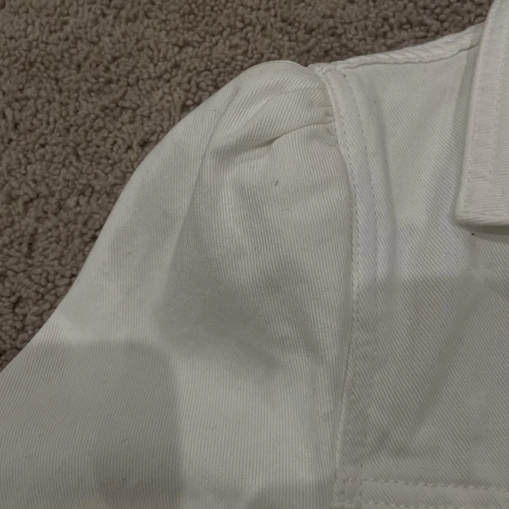 Michael Kors Cropped Denim Jacket - Image 11