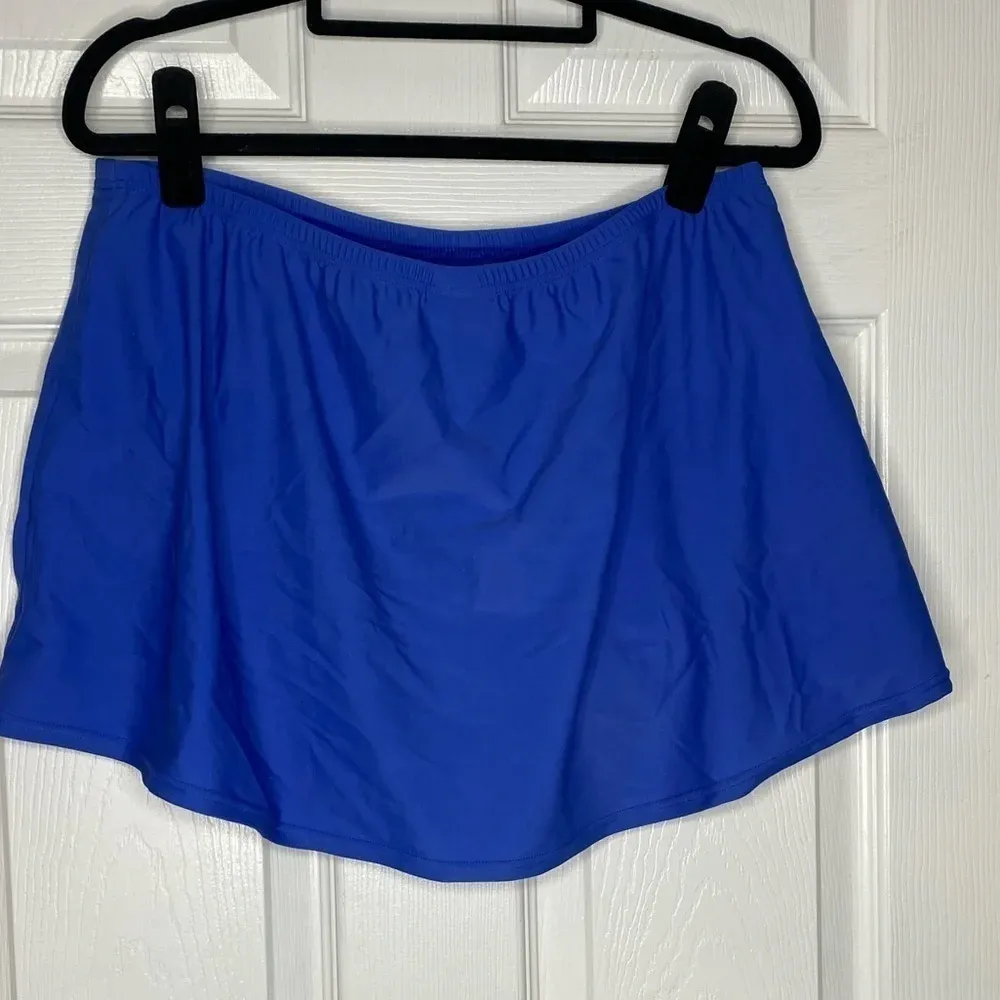 ISLAND ESCAPE WOMAN NWT‎ Bright Blue Skirtini Swim Bottom Size 16W - Image 2